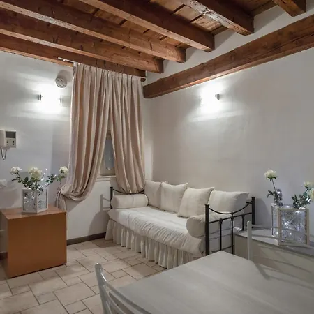 San Bernardino 8 - Immobili E Soluzioni Rent Lägenhet