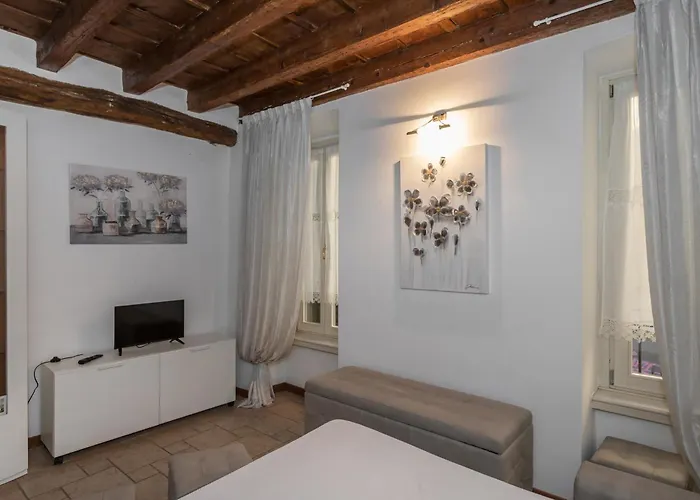 San Bernardino 8 - Immobili E Soluzioni Rent